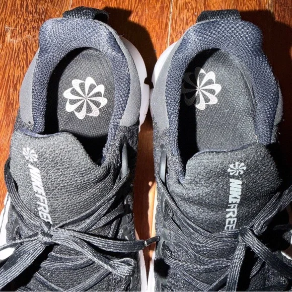 Women Nike Free Run 5.0 Next Nature Black White Athletic Sneaker sz7.5 CZ1891001 - Picture 9 of 16